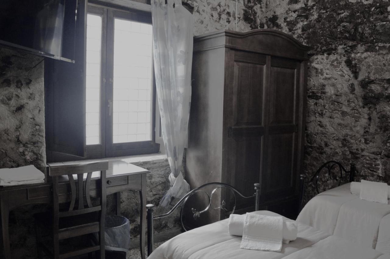 Il Castello Hotel Viggiano Buitenkant foto