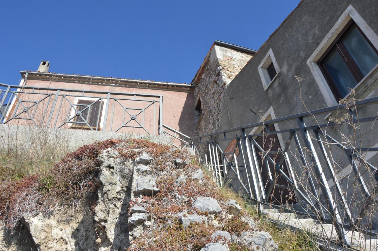 Il Castello Hotel Viggiano Buitenkant foto