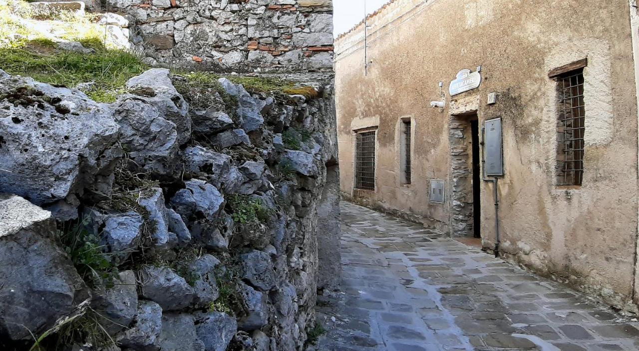 Il Castello Hotel Viggiano Buitenkant foto