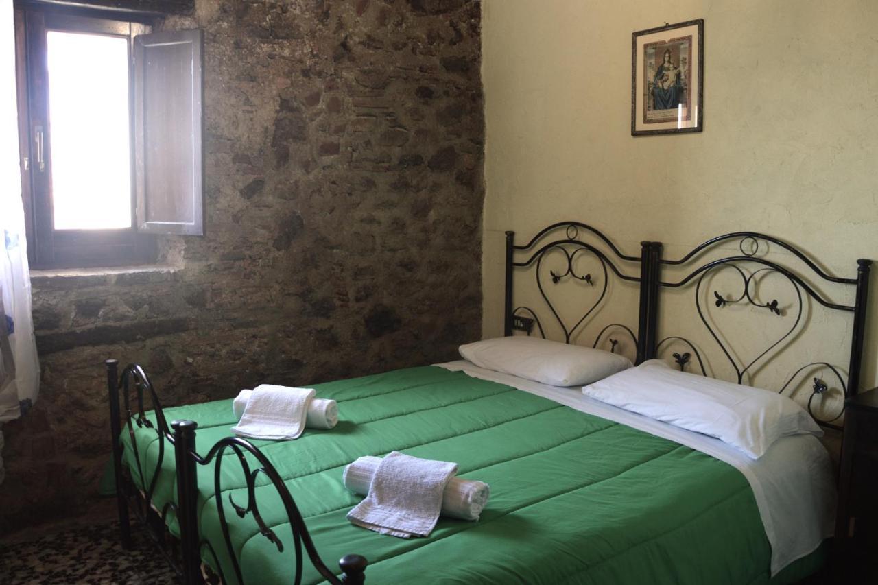Il Castello Hotel Viggiano Buitenkant foto